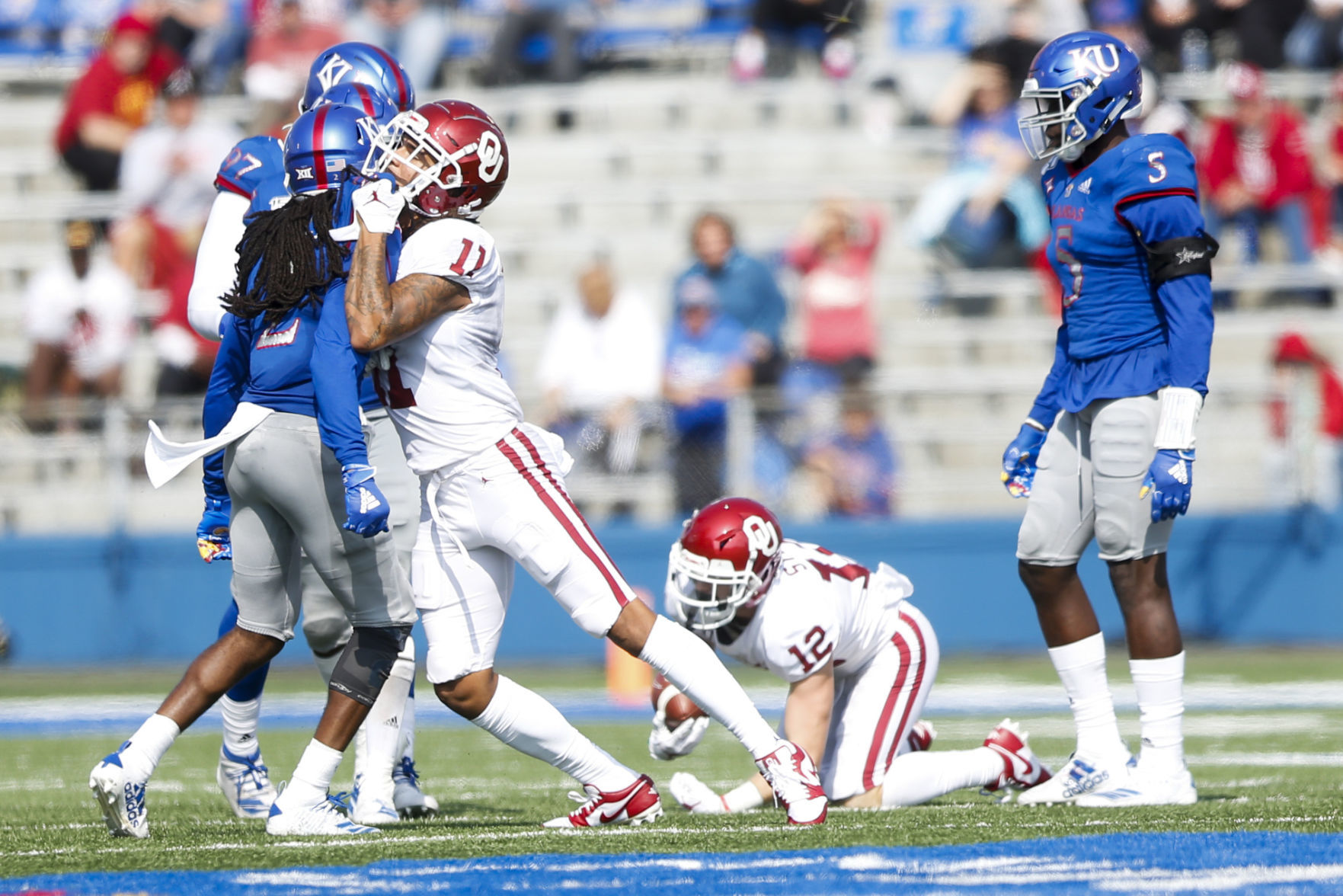 Oklahoma Sooners vs Kansas Jayhawks